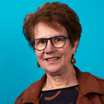 Portretfoto Hetty Dooren