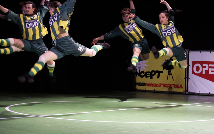 Voorstelling The Match - Balletdansers in sportoutfit