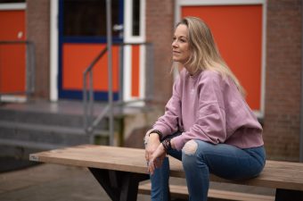 Portretfoto van Christel Ruysink, oprichter van stichting Creative Power voor talentontwikkeling en cultuurparticipatie in het onderwijs