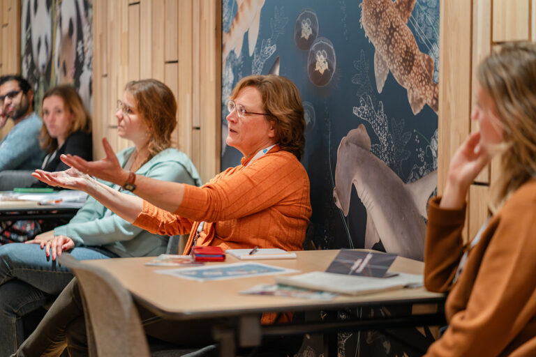 CMK-deelnemers in Naturalis